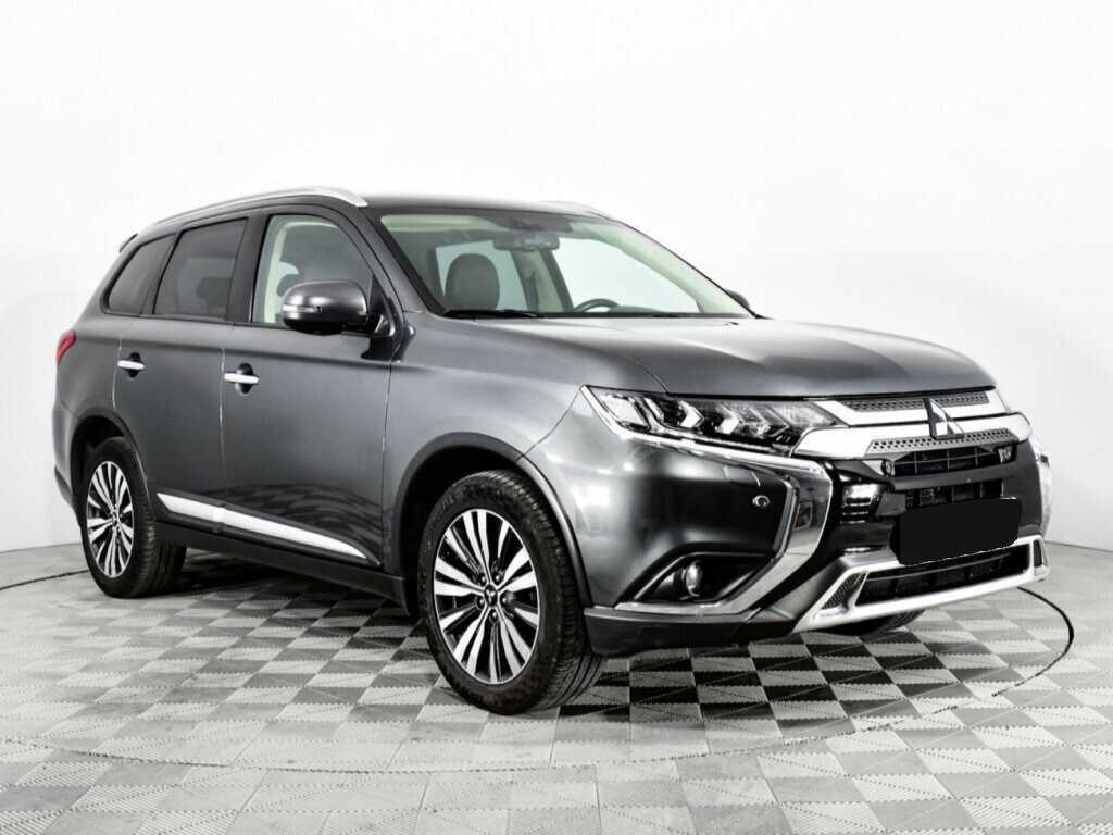 Mitsubishi Outlander с пробегом — 2018 год. Фото: #2