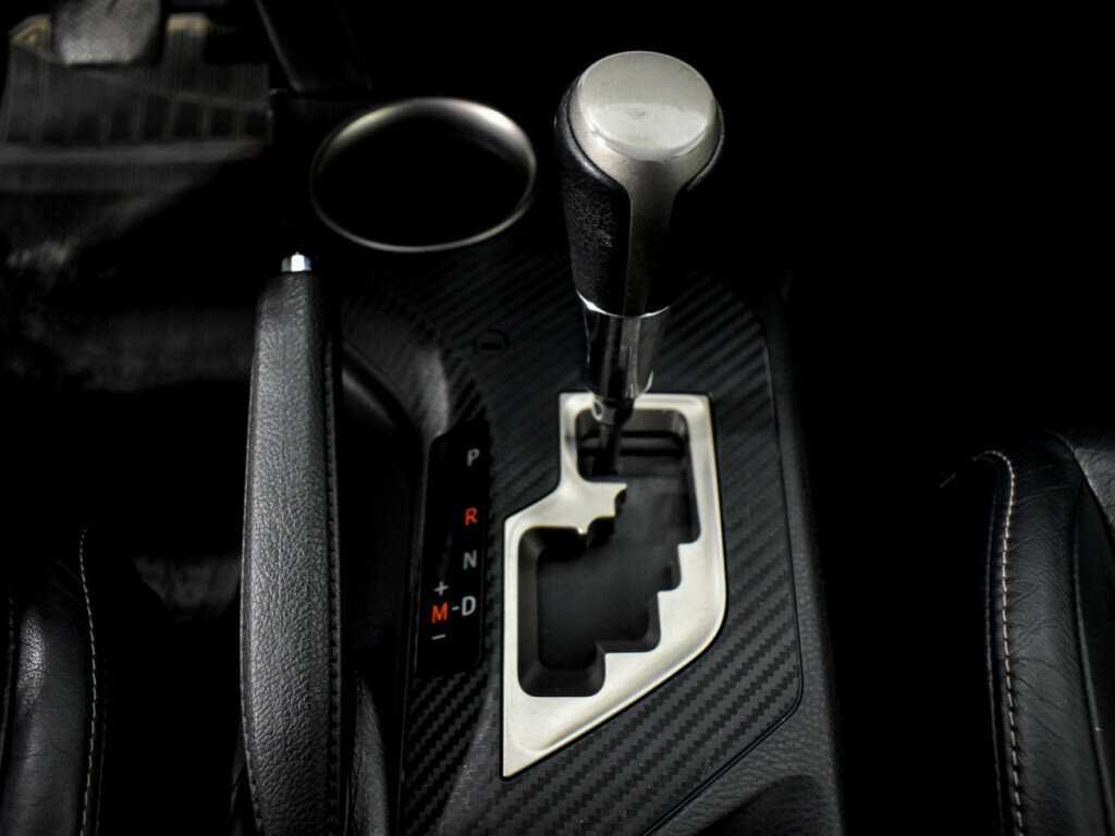 Toyota RAV4 с пробегом — 2013 год. Фото: #10