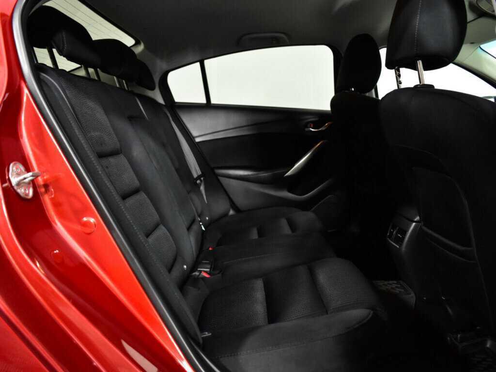 Mazda 6 с пробегом — 2016 год. Фото: #9