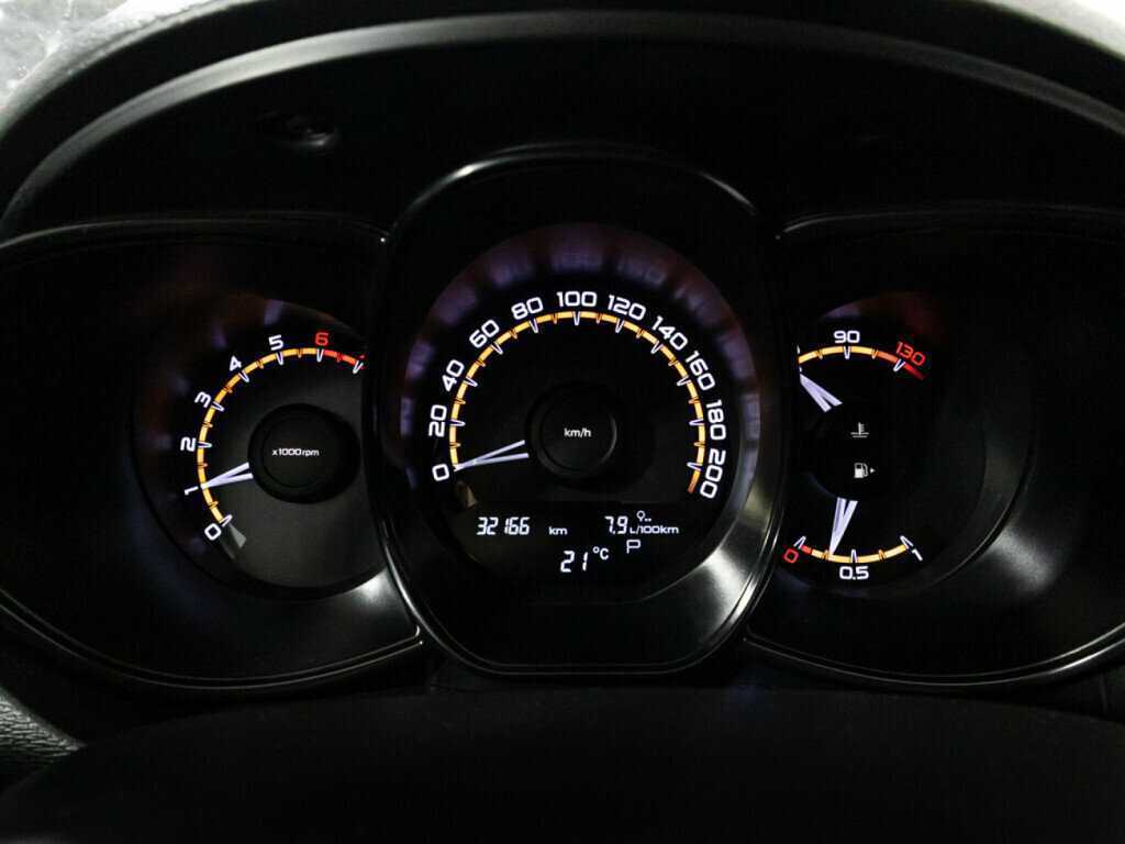 Lada (ВАЗ) Vesta с пробегом — 2021 год. Фото: #11