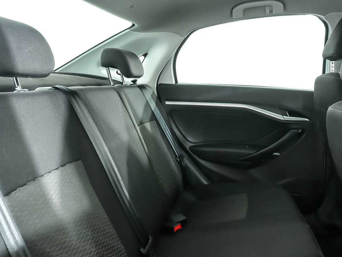 Lada (ВАЗ) Vesta с пробегом — 2022 год. Фото: #9