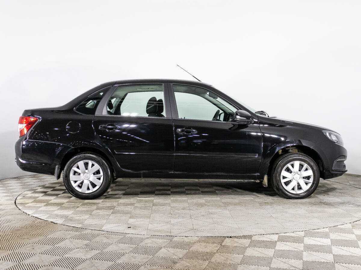 Lada (ВАЗ) Granta с пробегом — 2022 год. Фото: #3