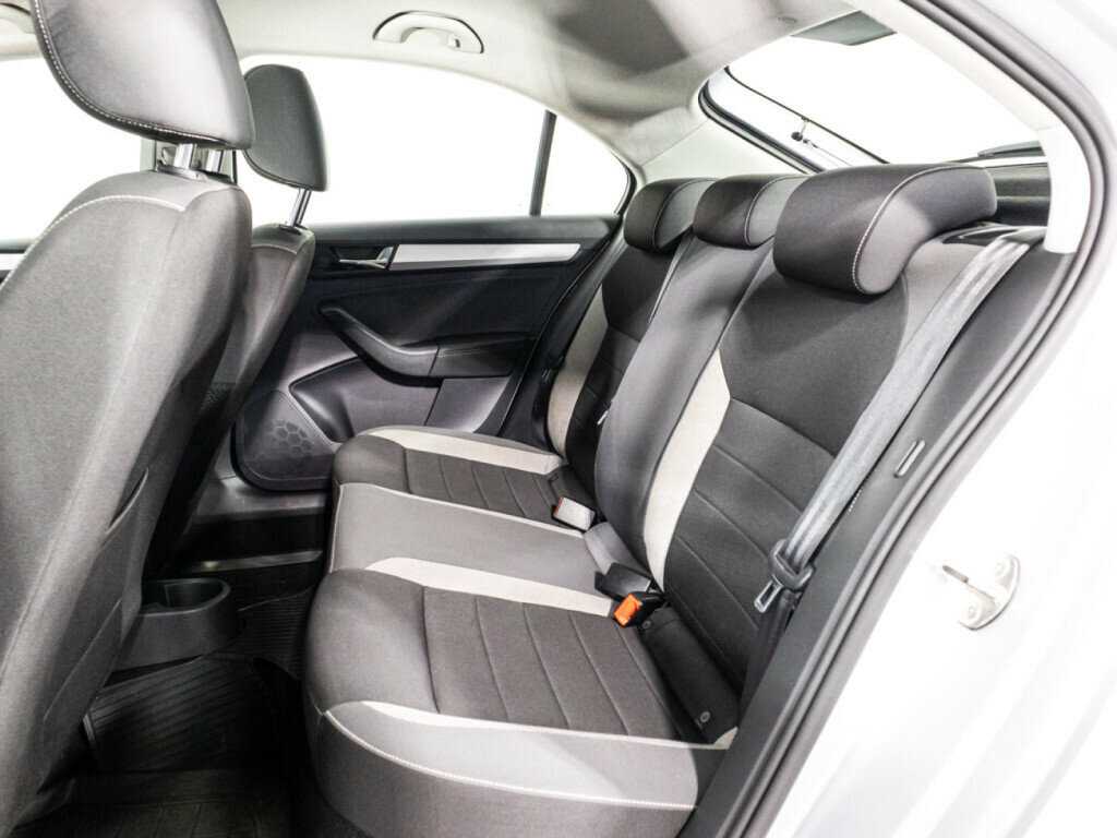 Skoda Rapid с пробегом — 2018 год. Фото: #9