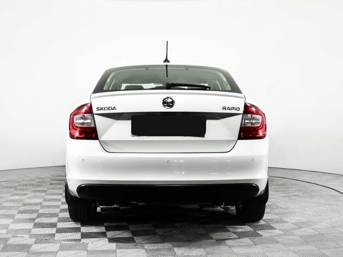 Skoda Rapid с пробегом — 2018 год. Фото: #5