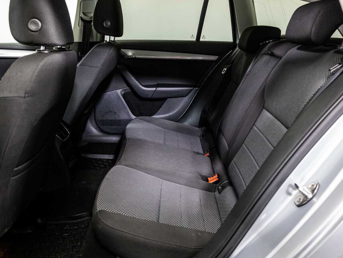 Skoda Octavia с пробегом — 2014 год. Фото: #9
