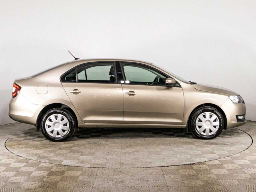 Skoda Rapid с пробегом — 2019 год. Фото: #3