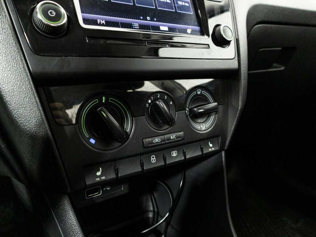 Skoda Rapid с пробегом — 2019 год. Фото: #14