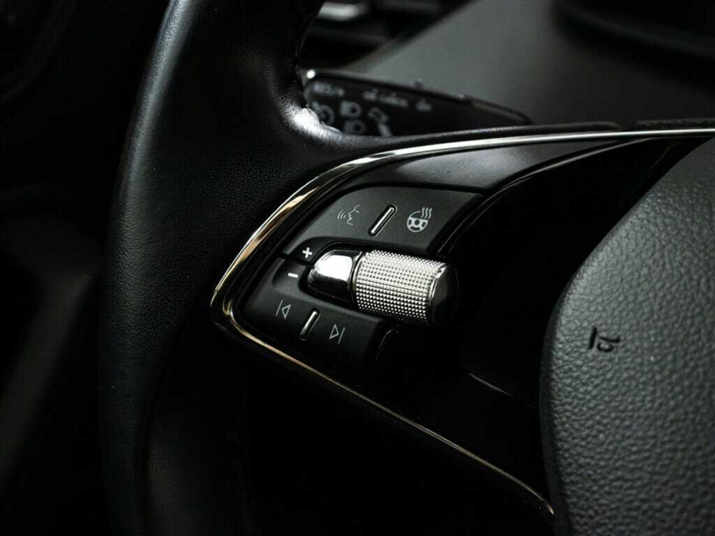 Skoda Rapid с пробегом — 2021 год. Фото: #14