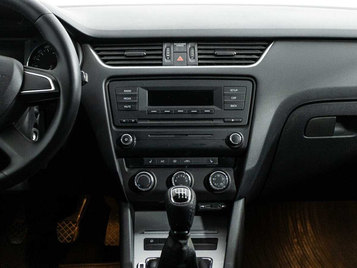 Skoda Octavia с пробегом — 2014 год. Фото: #13