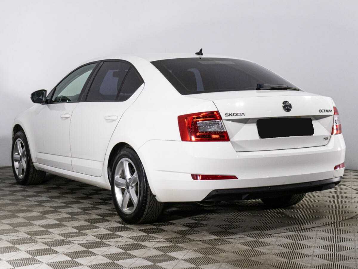 Skoda Octavia с пробегом — 2013 год. Фото: #6
