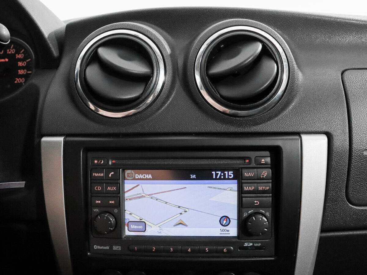 Nissan Almera с пробегом — 2015 год. Фото: #10