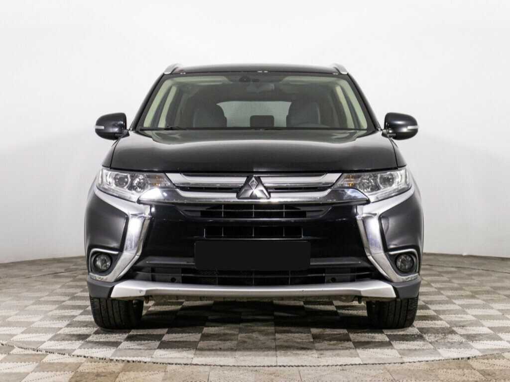 Mitsubishi Outlander с пробегом — 2016 год. Фото: #1
