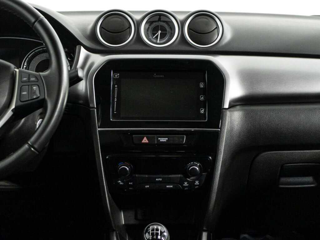 Suzuki Vitara с пробегом — 2020 год. Фото: #13