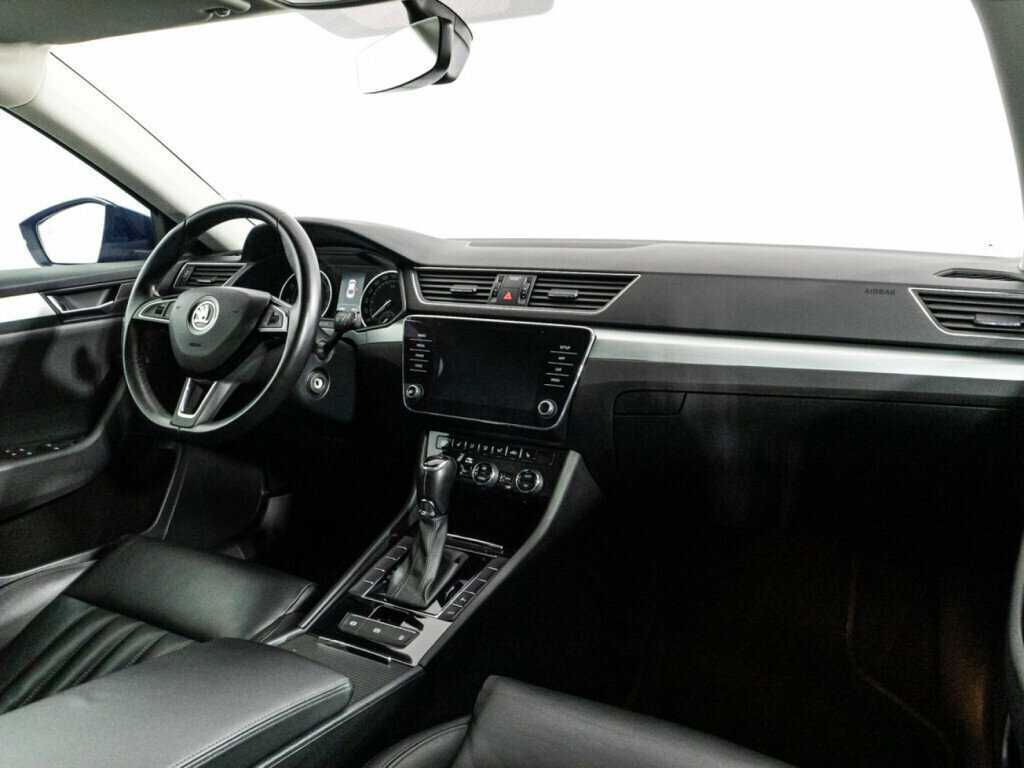 Skoda Superb с пробегом — 2018 год. Фото: #8