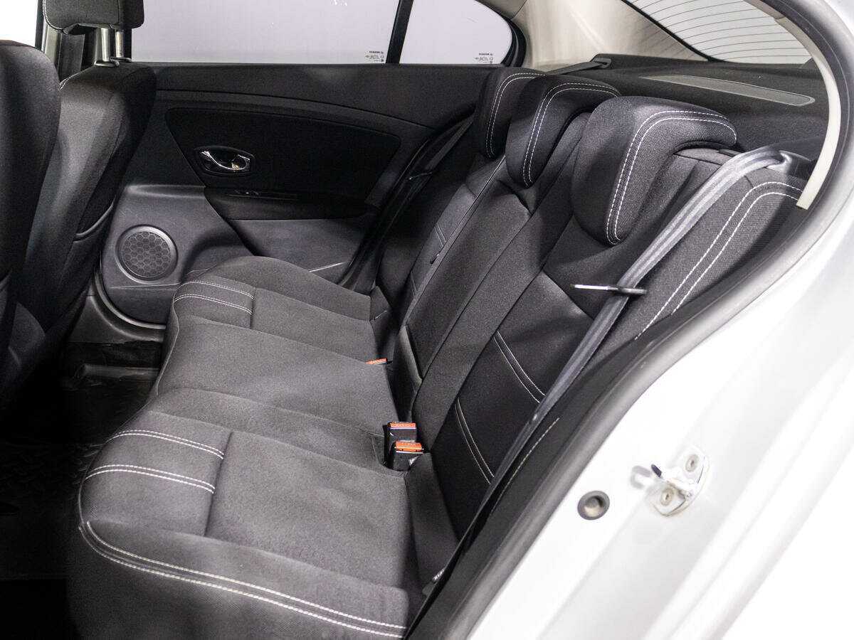 Renault Fluence с пробегом — 2014 год. Фото: #9