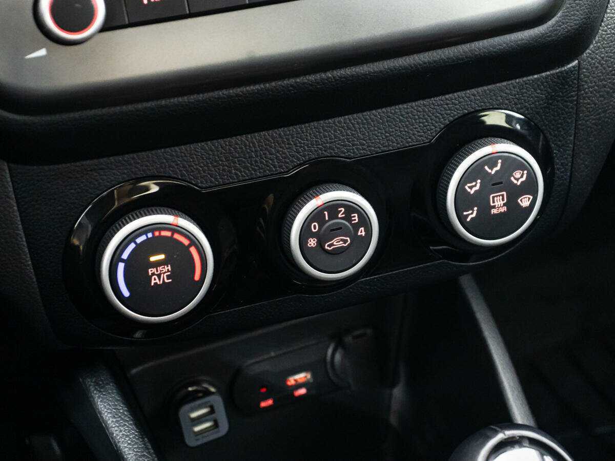 Kia Rio с пробегом — 2017 год. Фото: #15