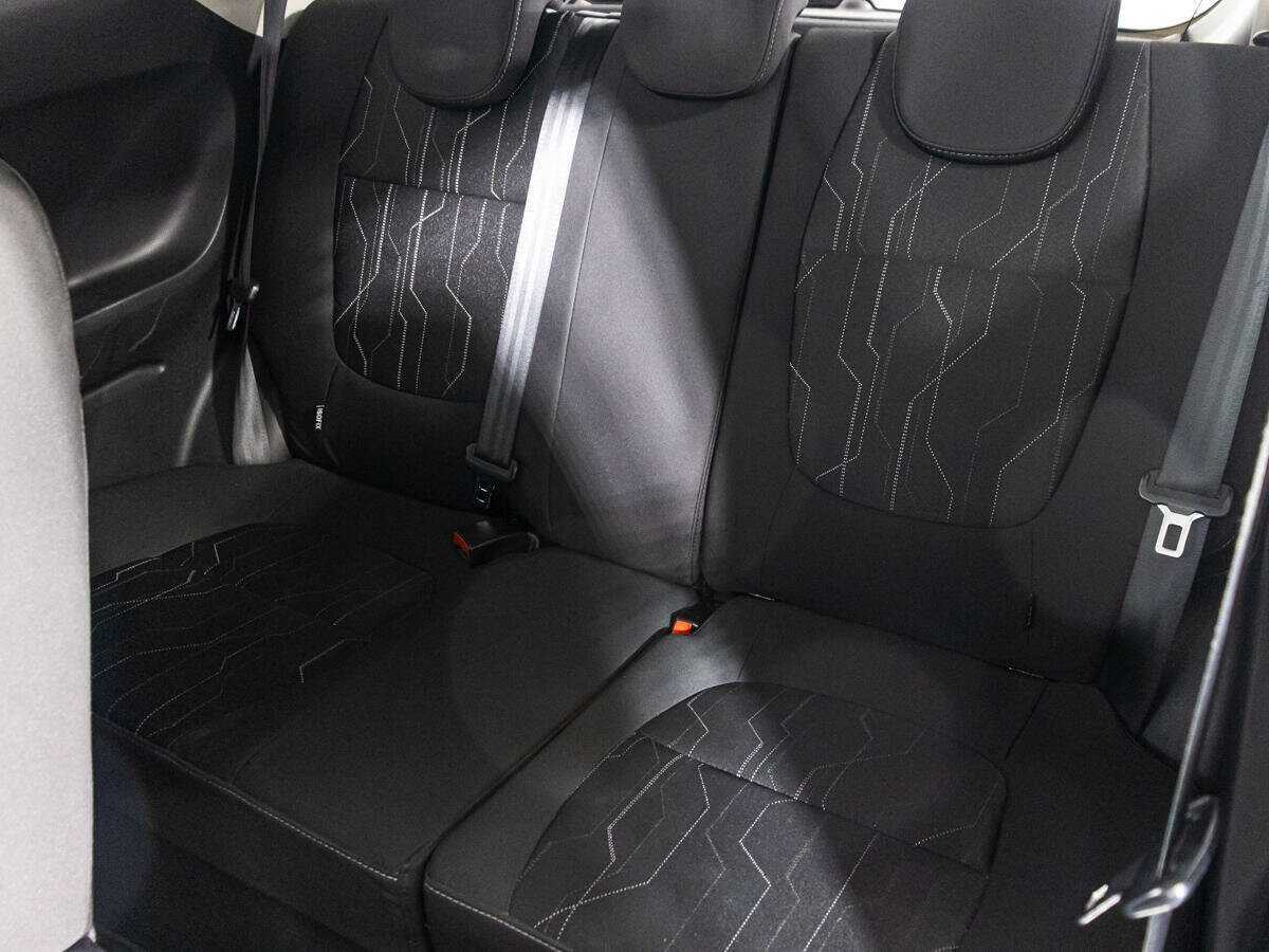 Kia Picanto с пробегом — 2013 год. Фото: #9