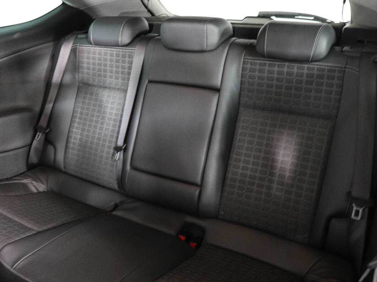 Opel Astra с пробегом — 2013 год. Фото: #7