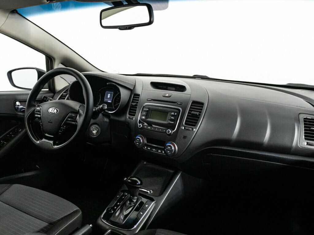 Kia Cerato с пробегом — 2017 год. Фото: #8