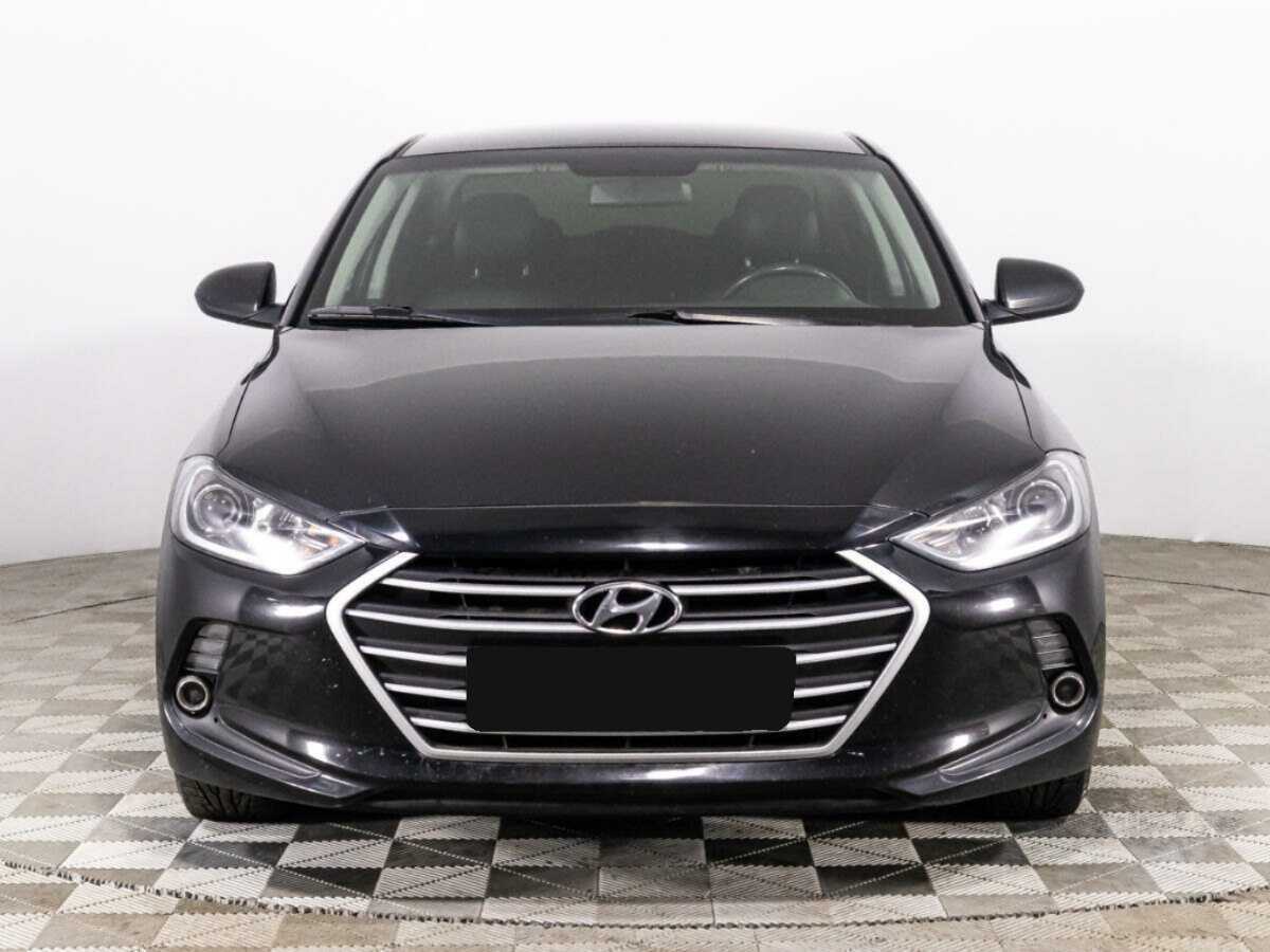 Hyundai Elantra с пробегом — 2017 год. Фото: #1