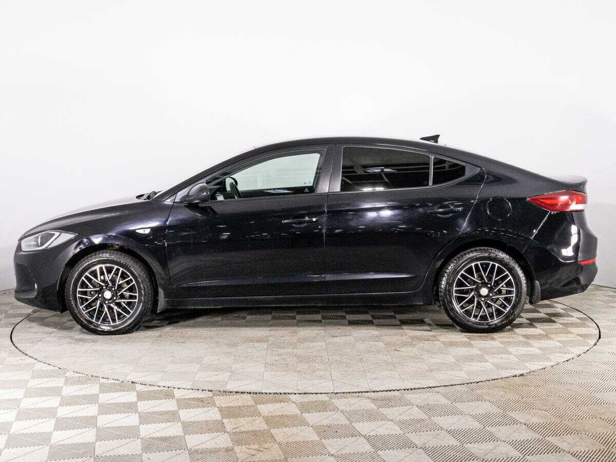 Hyundai Elantra с пробегом — 2017 год. Фото: #7