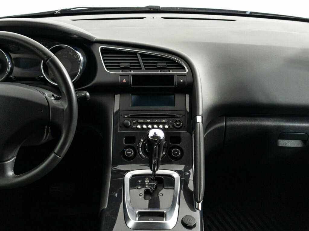 Peugeot 3008 с пробегом — 2012 год. Фото: #13