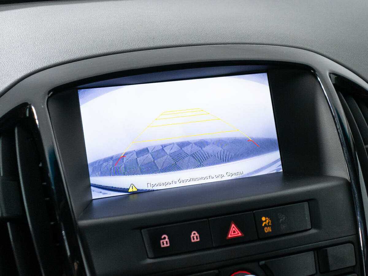 Opel Astra с пробегом — 2015 год. Фото: #15