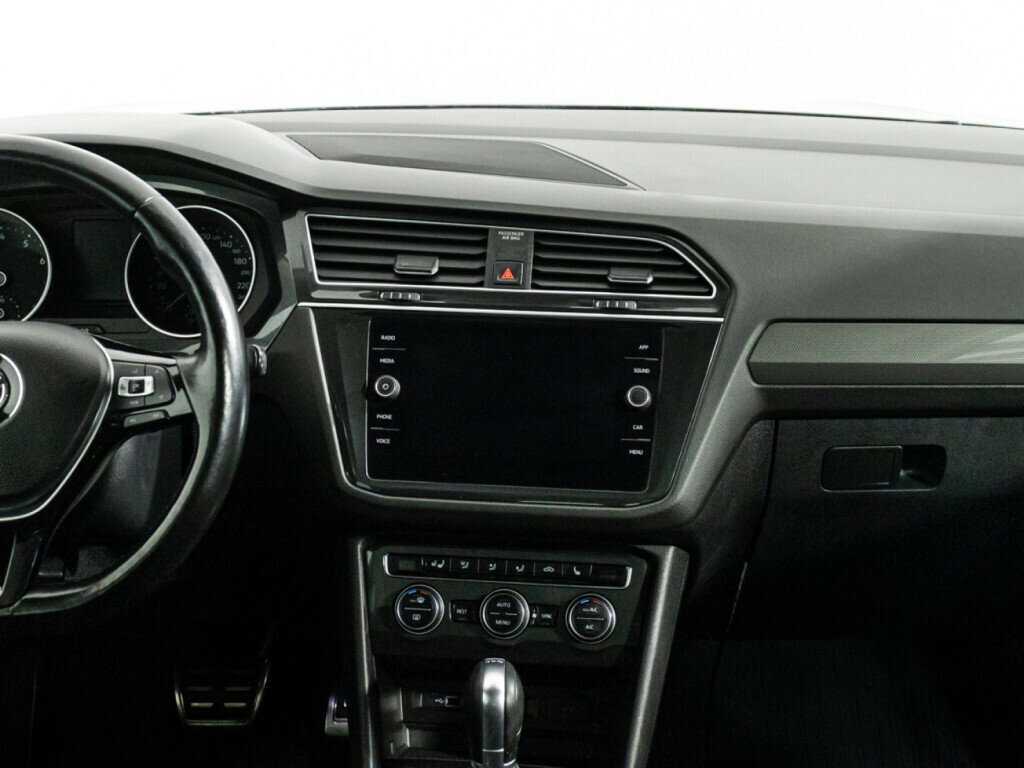 Volkswagen Tiguan с пробегом — 2018 год. Фото: #13