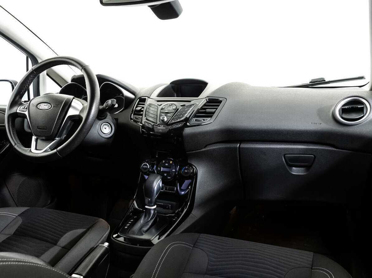 Ford Fiesta с пробегом — 2017 год. Фото: #6