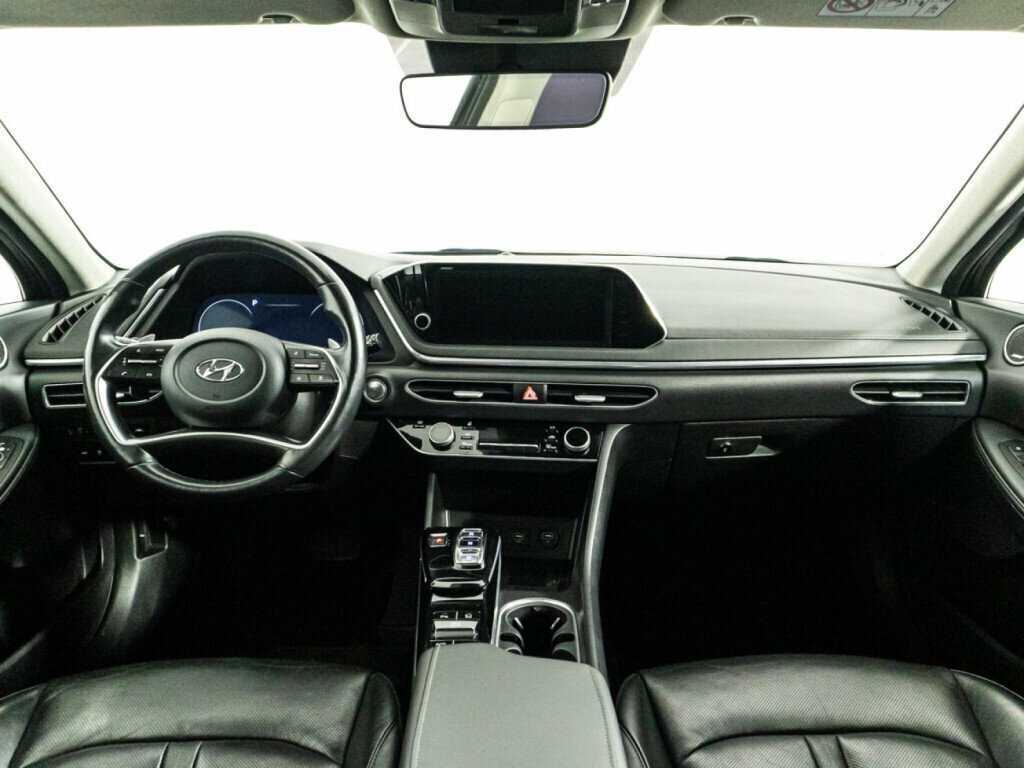 Hyundai Sonata с пробегом — 2020 год. Фото: #12