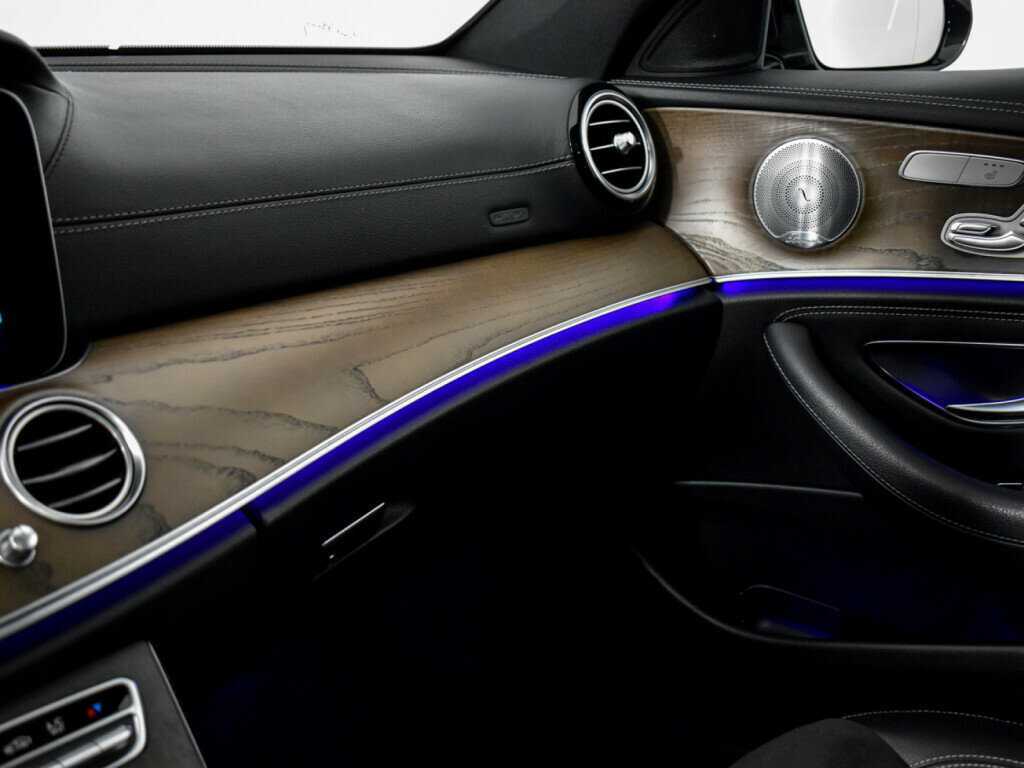 Mercedes-Benz E-Класс с пробегом — 2017 год. Фото: #17
