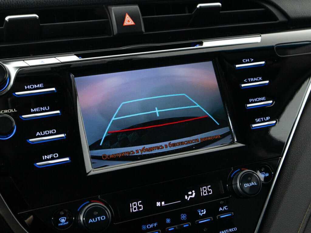 Toyota Camry с пробегом — 2018 год. Фото: #14