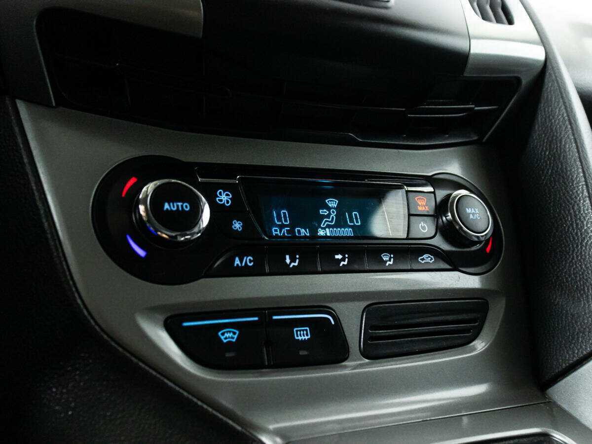 Ford Focus с пробегом — 2013 год. Фото: #14