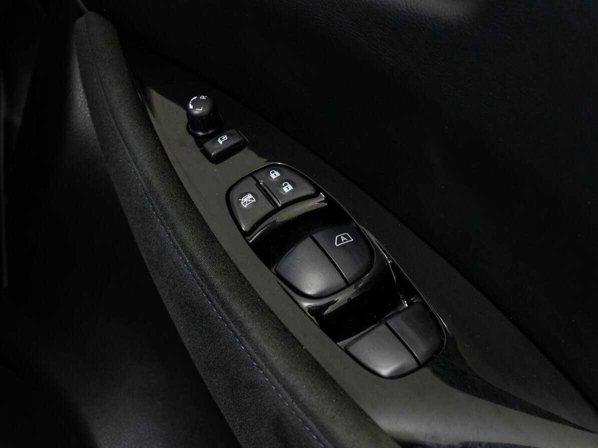 Nissan Leaf с пробегом — 2013 год. Фото: #13