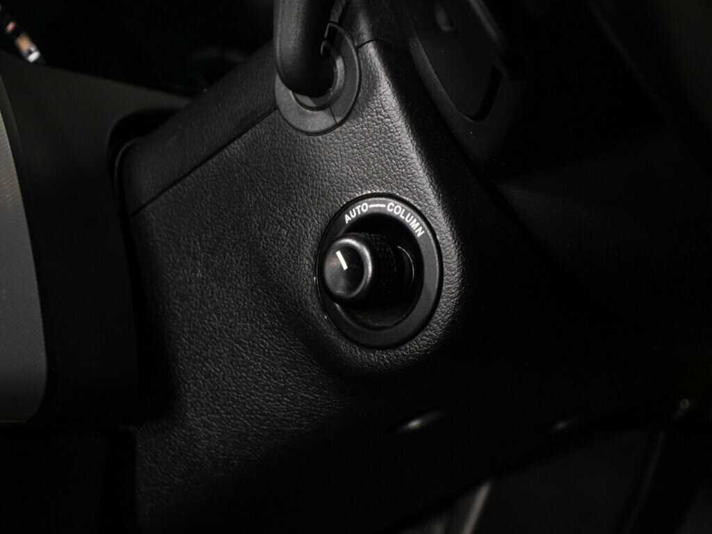 Jaguar XF с пробегом — 2012 год. Фото: #18