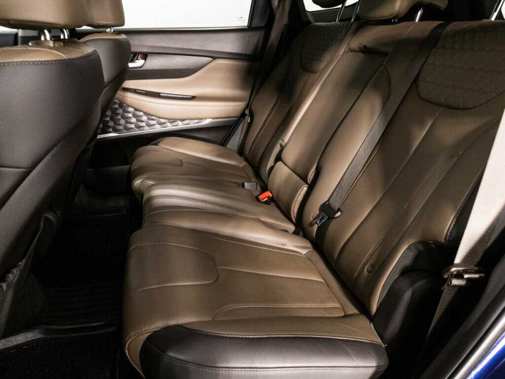 Hyundai Santa Fe с пробегом — 2019 год. Фото: #9