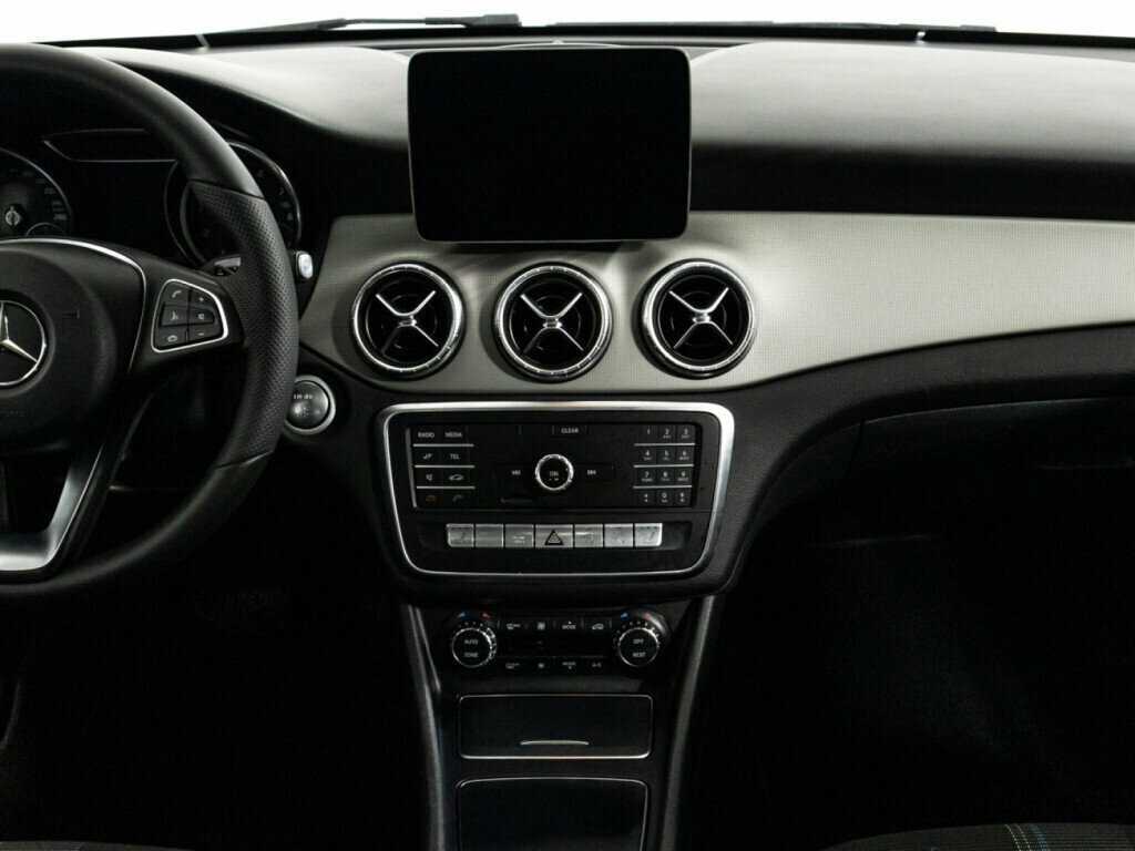 Mercedes-Benz CLA с пробегом — 2018 год. Фото: #13