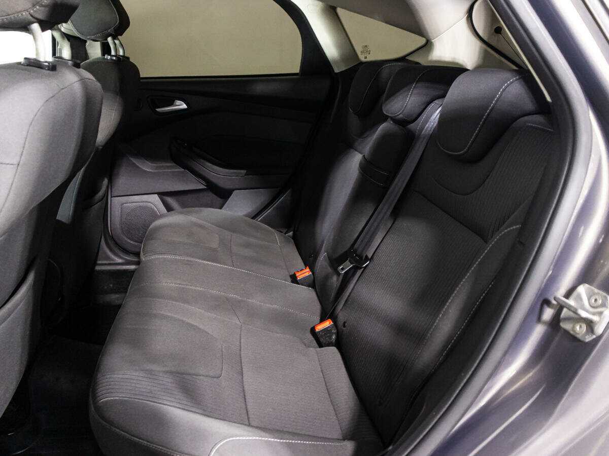 Ford Focus с пробегом — 2012 год. Фото: #9