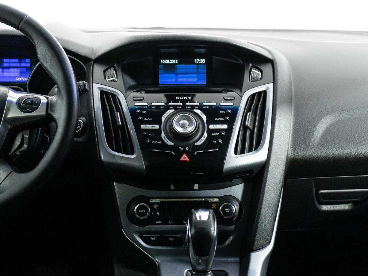 Ford Focus с пробегом — 2012 год. Фото: #13