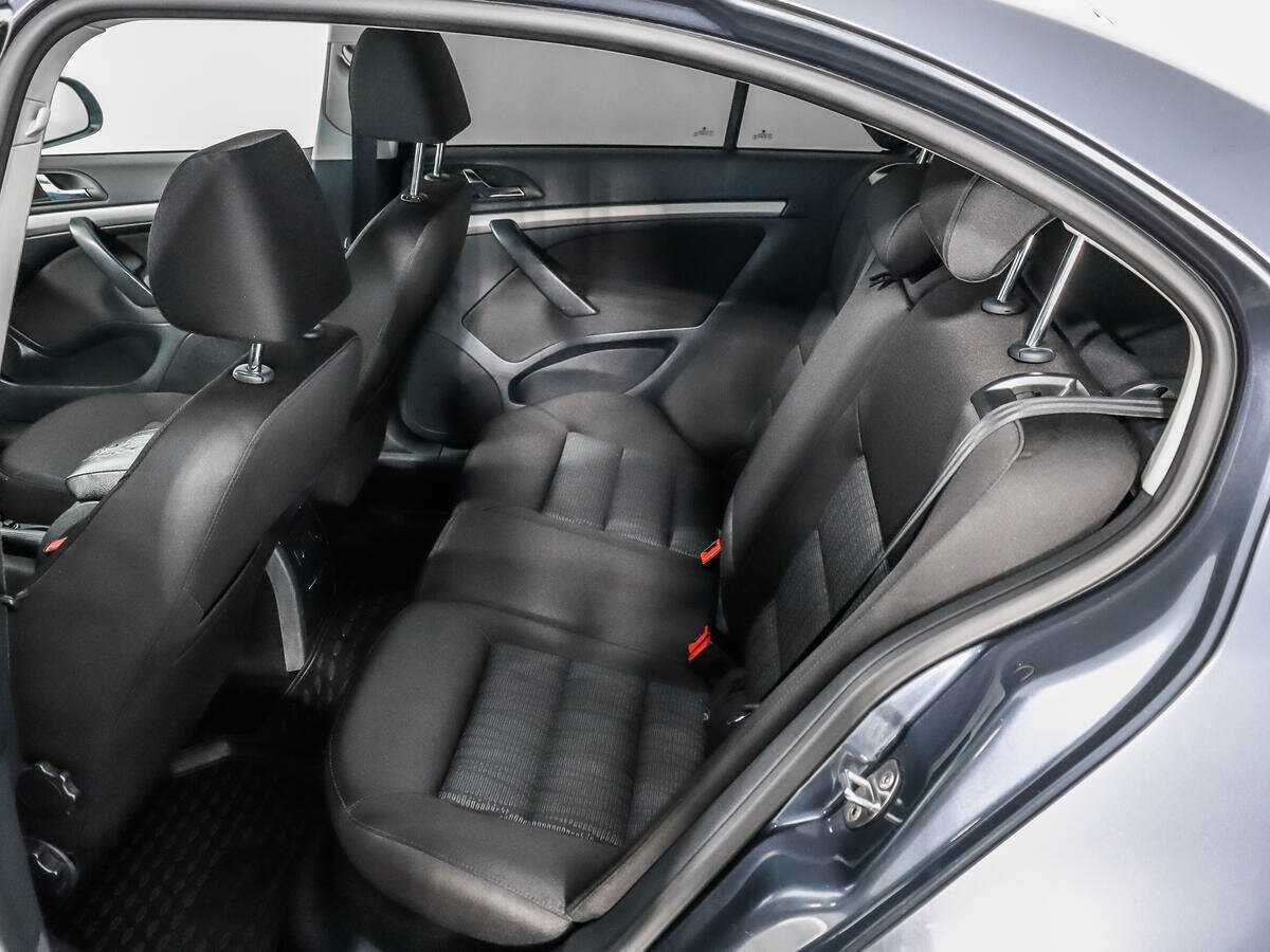 Skoda Octavia с пробегом — 2012 год. Фото: #9