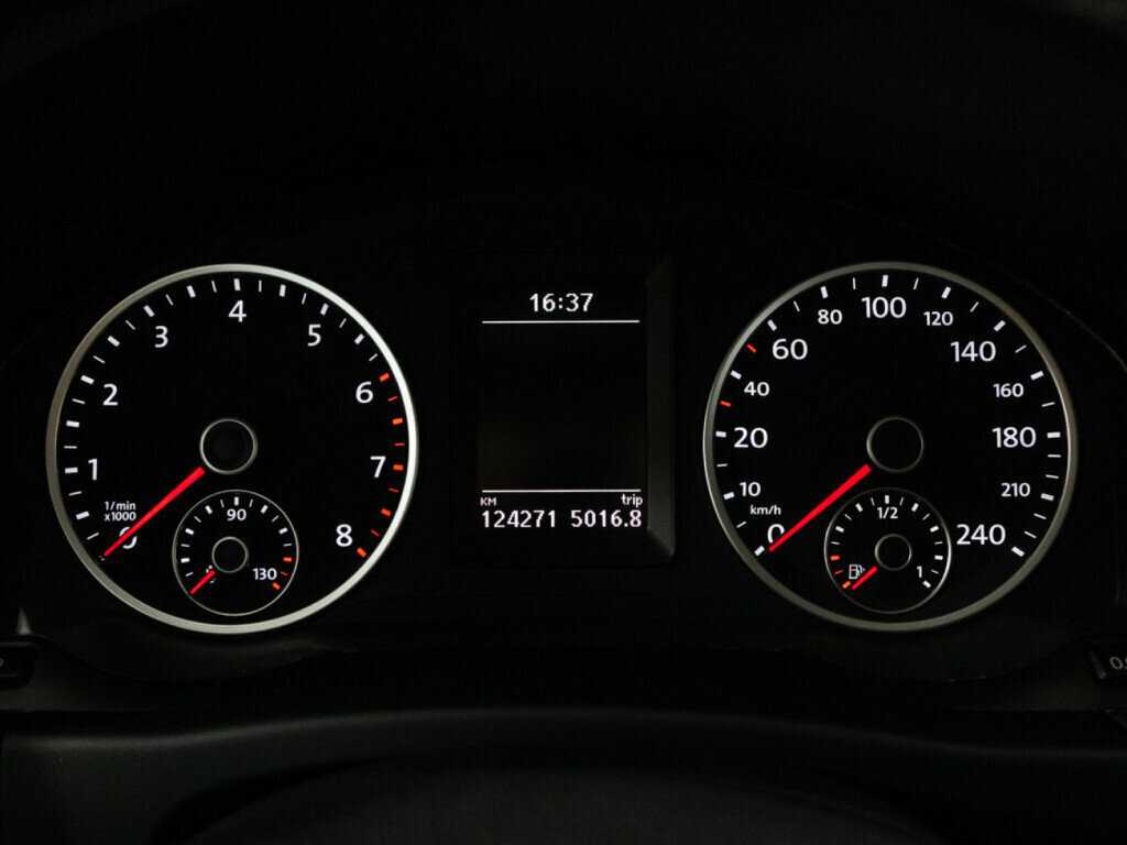 Volkswagen Tiguan с пробегом — 2012 год. Фото: #11