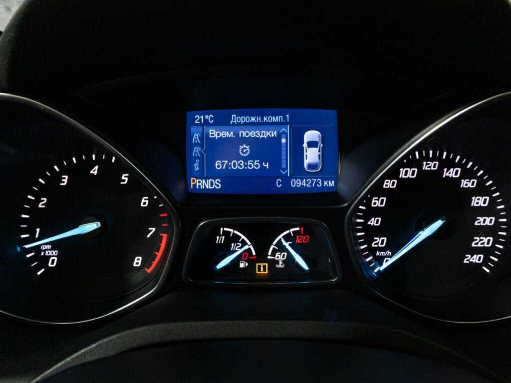 Ford Kuga с пробегом — 2014 год. Фото: #11