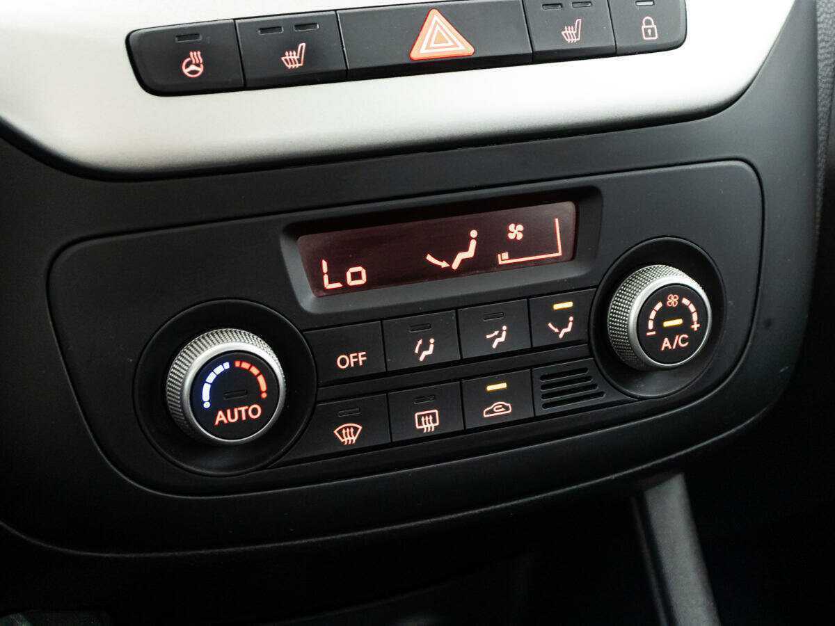 Kia Venga с пробегом — 2015 год. Фото: #15