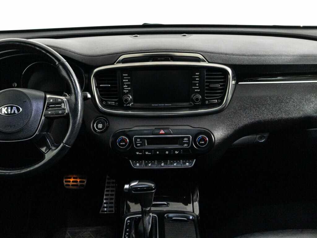 Kia Sorento с пробегом — 2018 год. Фото: #13