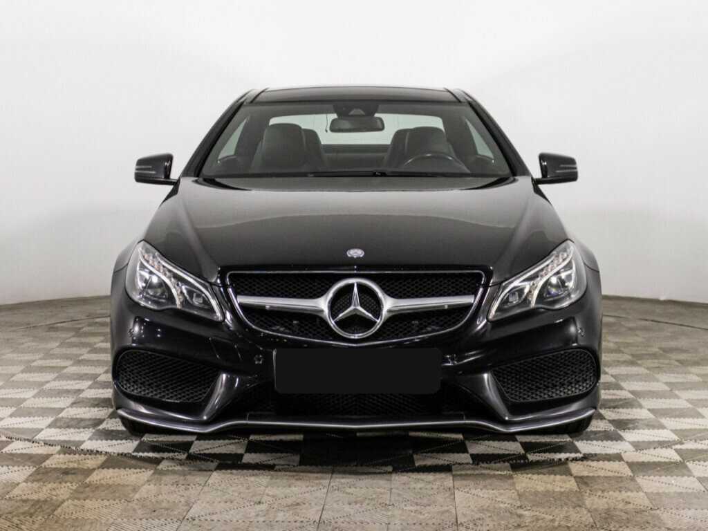 Mercedes-Benz E-Класс с пробегом — 2015 год. Фото: #1