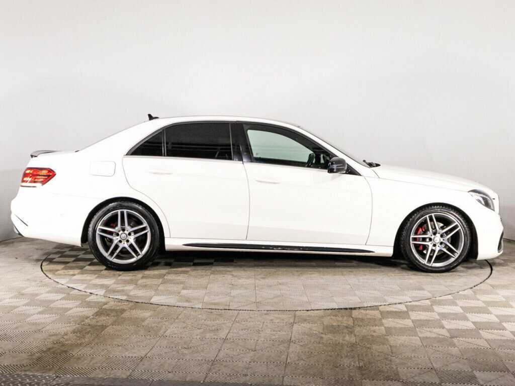 Mercedes-Benz E-Класс с пробегом — 2015 год. Фото: #3