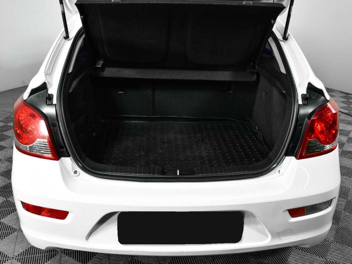 Chevrolet Cruze с пробегом — 2013 год. Фото: #13