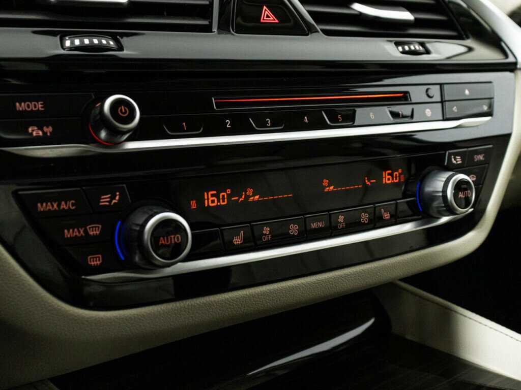 BMW 5 серии с пробегом — 2016 год. Фото: #20