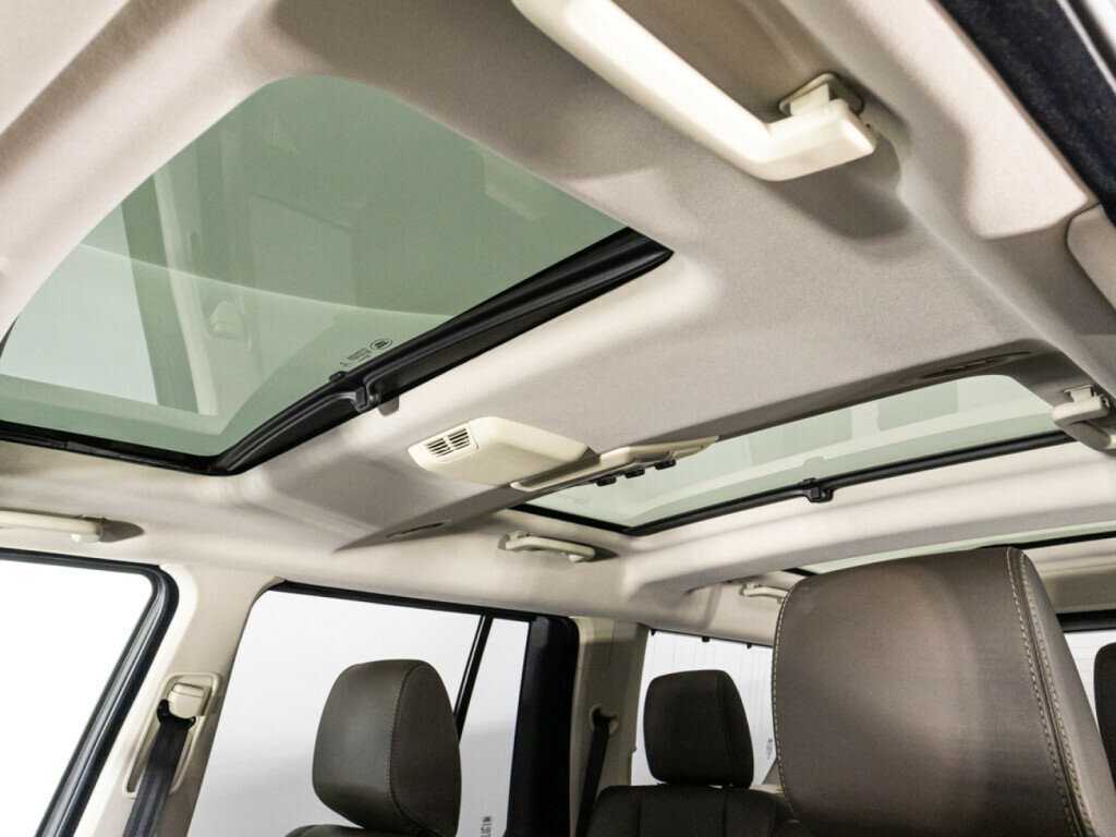 Land Rover Discovery с пробегом — 2013 год. Фото: #16