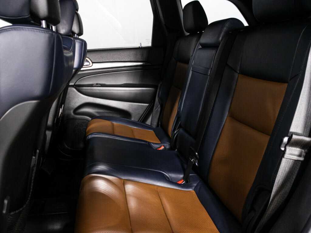 Jeep Grand Cherokee с пробегом — 2013 год. Фото: #9